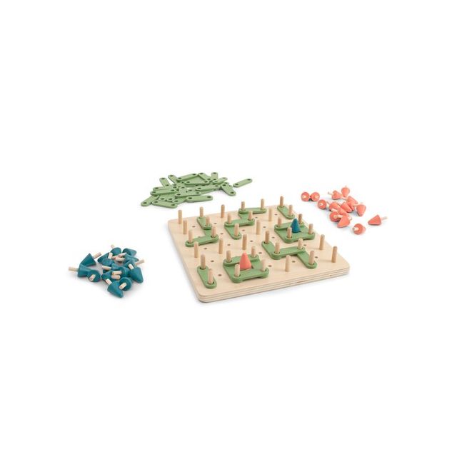 Strateginis medinis žaidimas „Užtverk ir sodink“